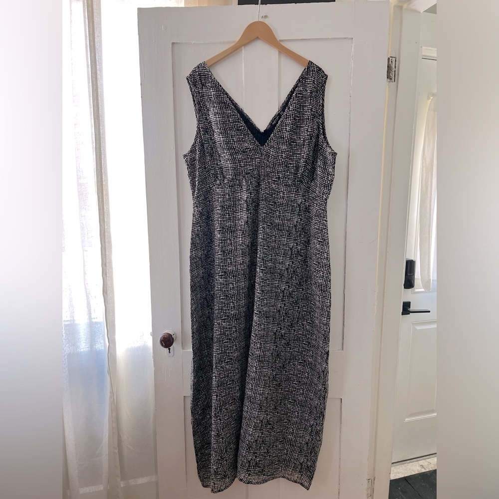 Nasty Gal Collection Plus Black Pattern V Neck Maki Dress Size 18